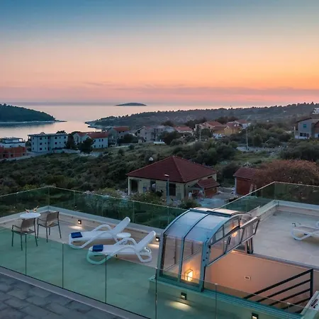 Sun Apartment