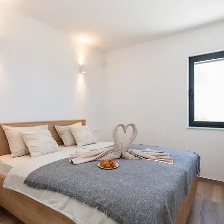 Apartamento Sun Zečevo