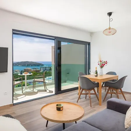 Sun アパート Zečevo