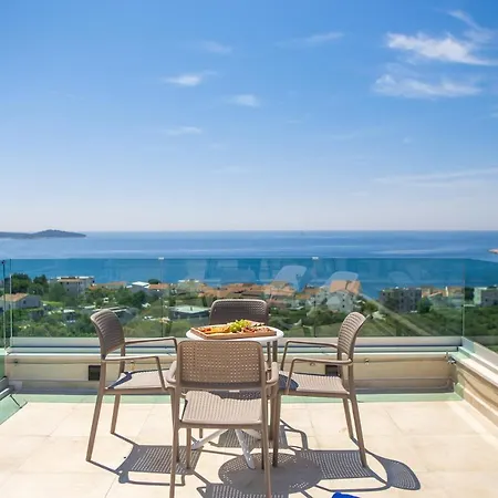 アパート Sun Zečevo